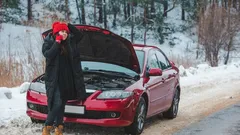 Drie belangrijkste gewoonten van bestuurders die de levensduur van moderne auto’s verkorten
